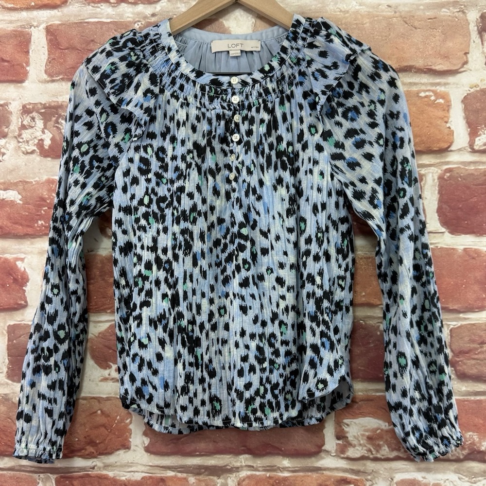 Ann Taylor Loft Top Women's XXS Petite Blue Multicolor Animal Abstract Shirt